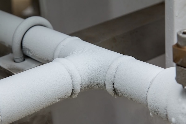 Cách xử lý ống nước bị đóng băng